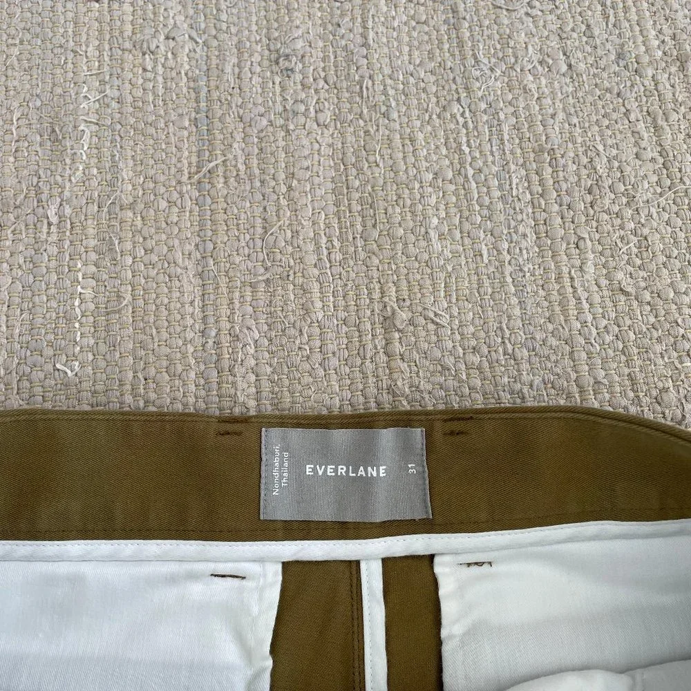 Everlane Men's - The 7" Slim Fit Performance Chino Short - 31" - Picture 3 of 7